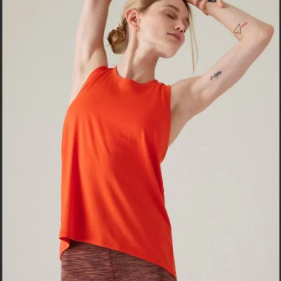NWT Athleta Ease in Tank, Size XS - Picture 1 of 3